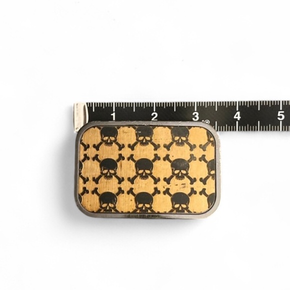 Bamboo Skull & Crossbones Unisex Removable Belt Buckle - Picture 4 of 5